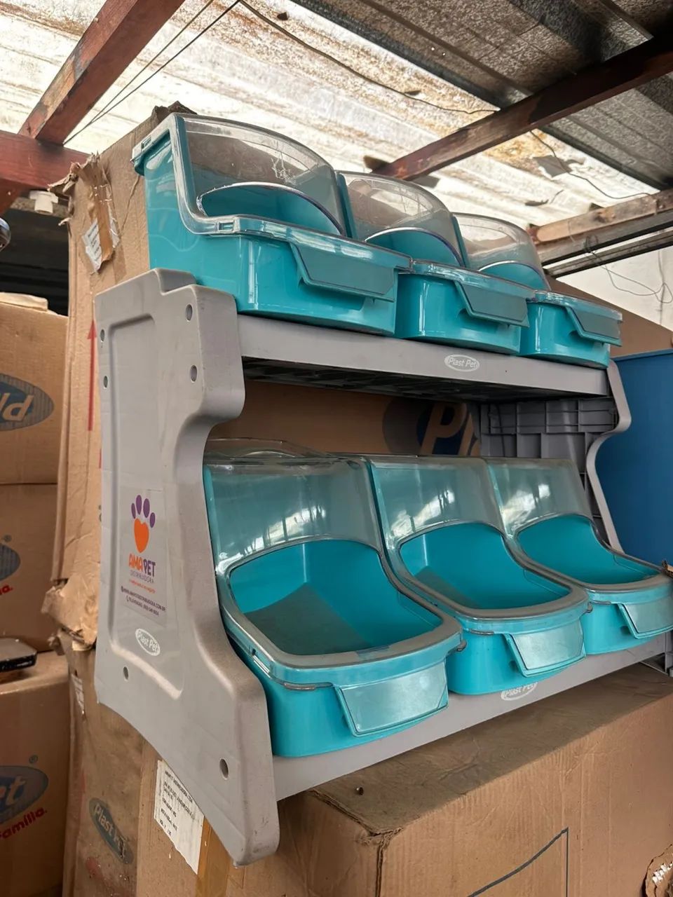 Expositor/dispensador de balcão da marca Plas Pet 