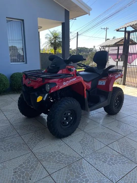 Quadriciclo can am 570max 2020