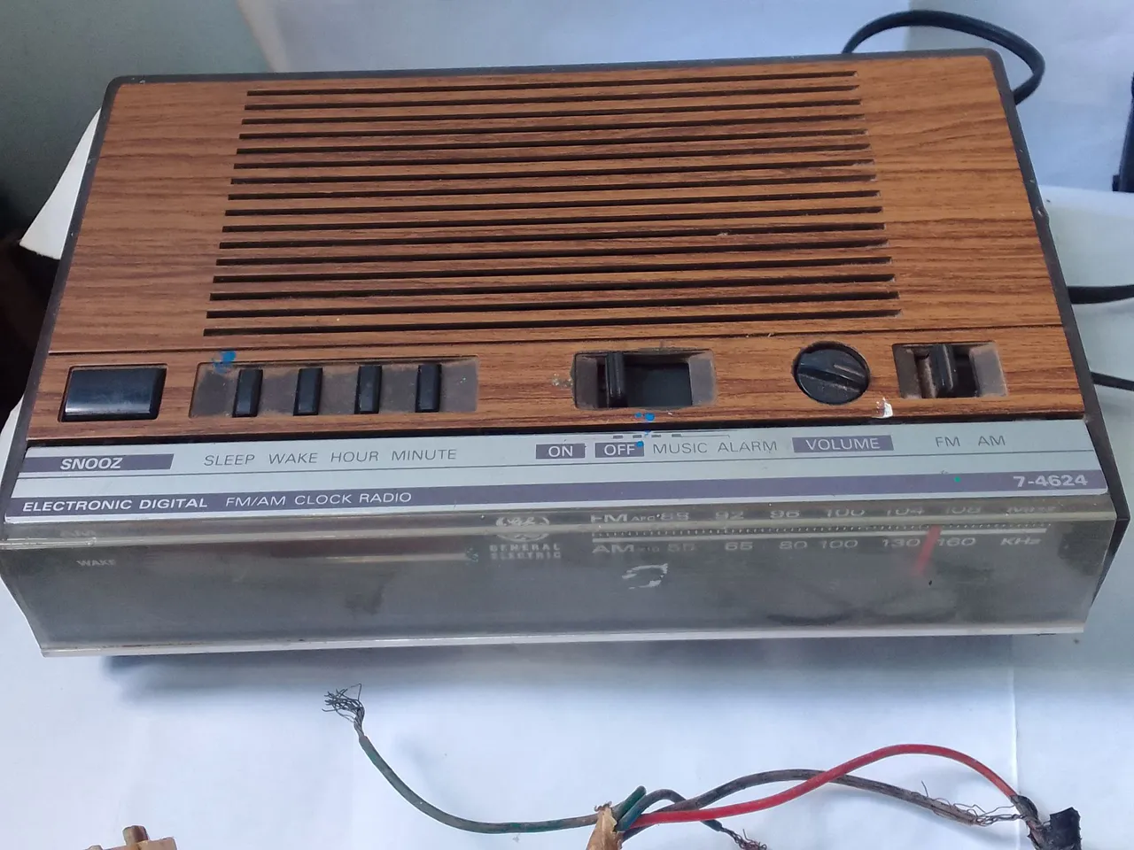 Rádio Relógio Antigo General Electric funcionando