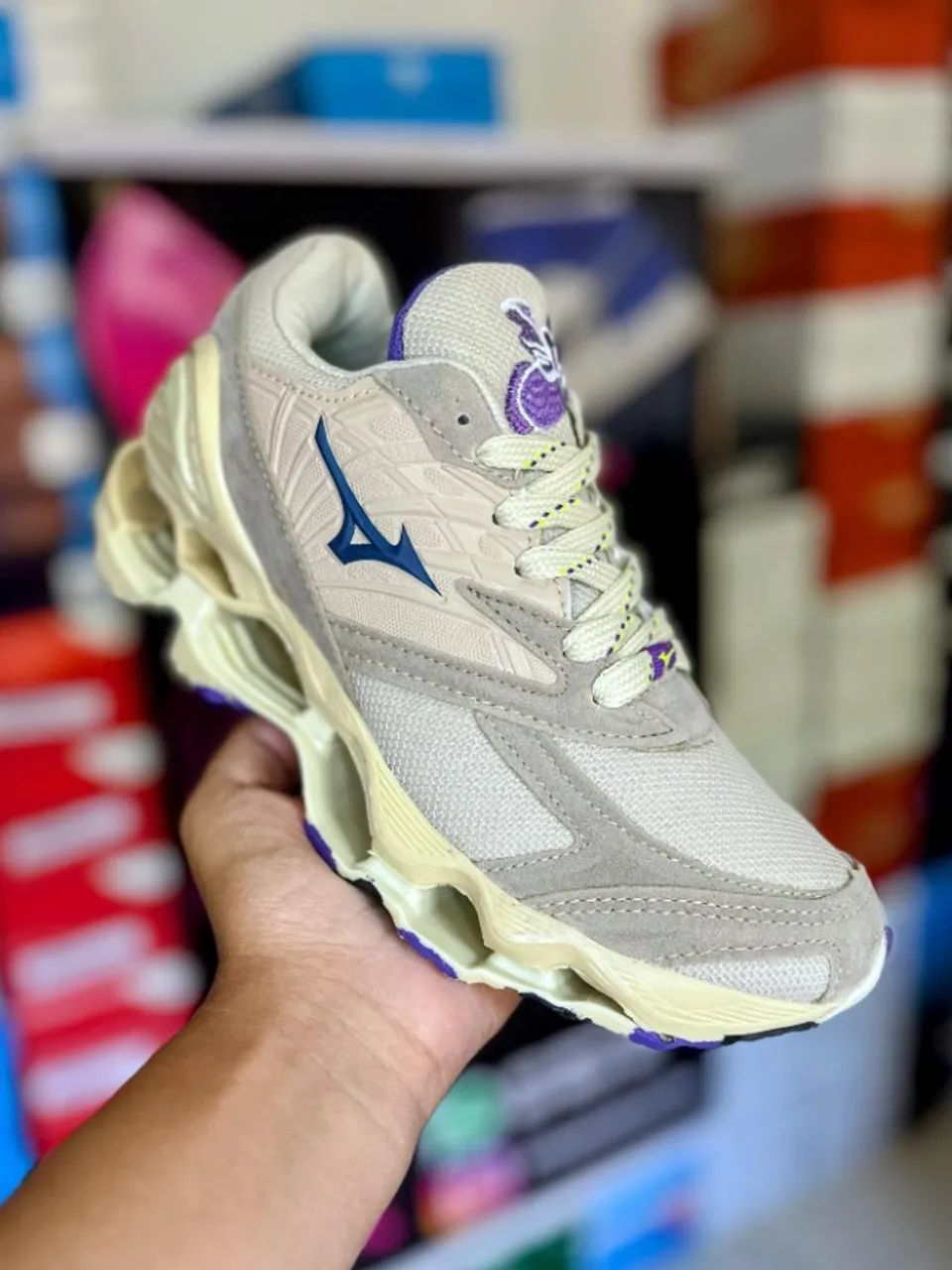 Tênis Mizuno Bege Flor de Lotus a pronta entrega