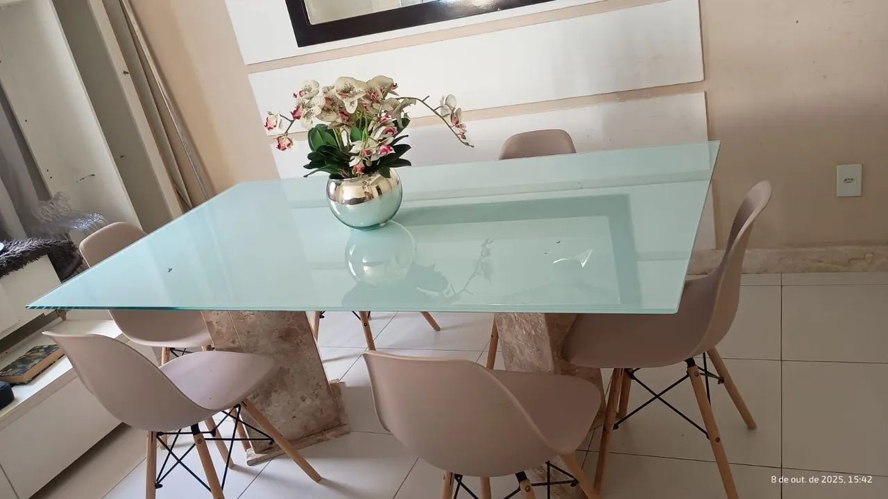 Mesa com seis cadeiras  - Foto 2