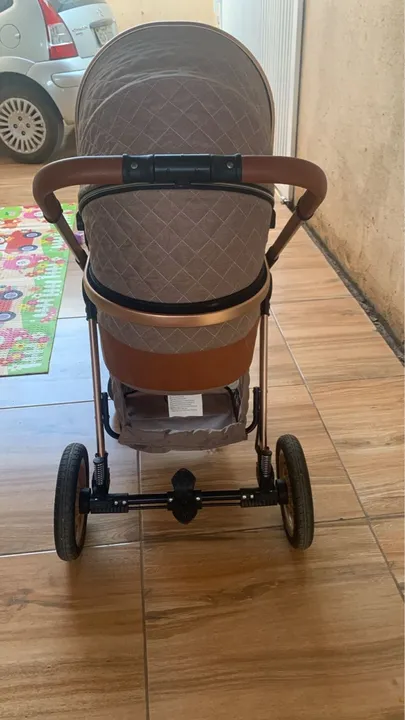 Carrinho de Bebê Luxo - Novo