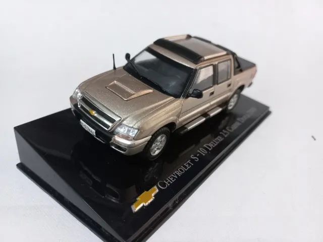 MINIATURA EM METAL - GM S-10 DE LUXE CAB. DUPLA 2009   