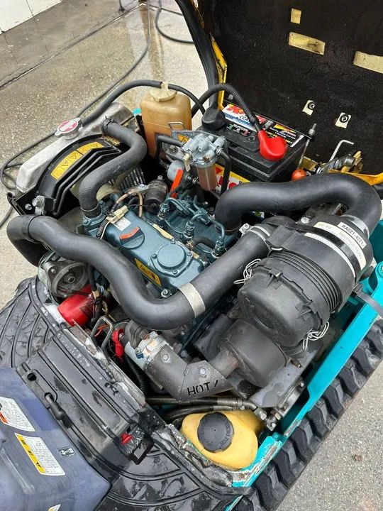 Mini escavadeira Kubota 08 - Foto 6