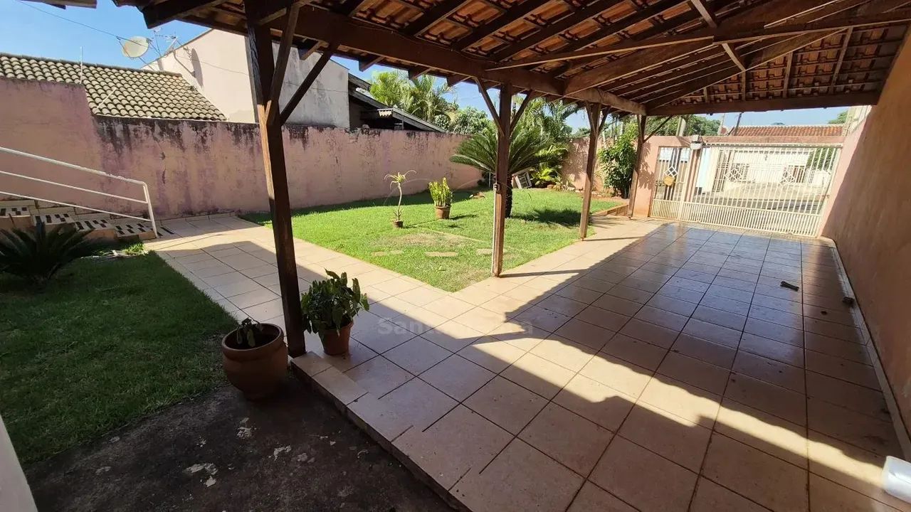 Casa à Venda e para Aluguel no Jardim das Palmeiras com 2 quartos em Londrina - Foto 5