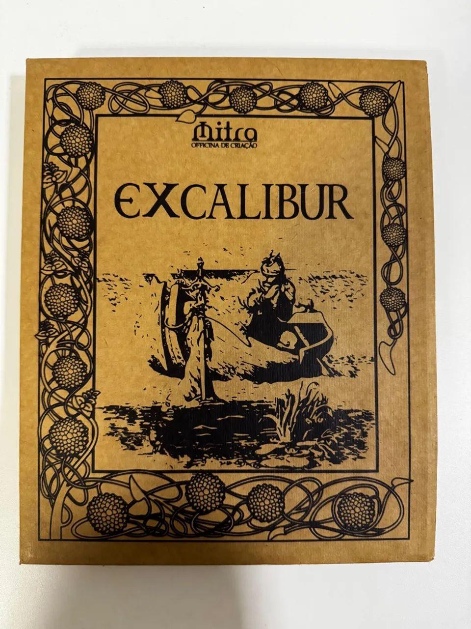 Jogo de Tabuleiro Excalibur - Mitra 