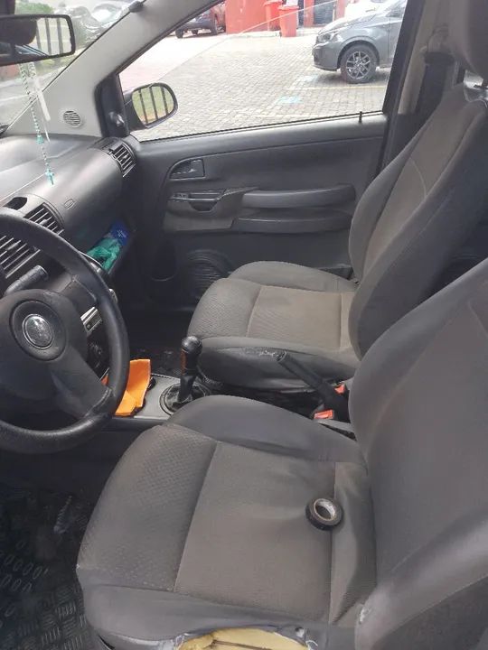 Volkswagen Fox 1.4 57.000 - Foto 3