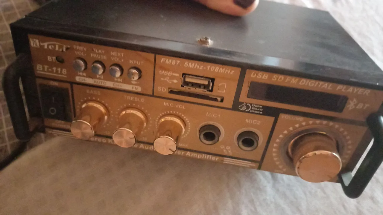 Mini Amplificador de Som Bluetooth USB