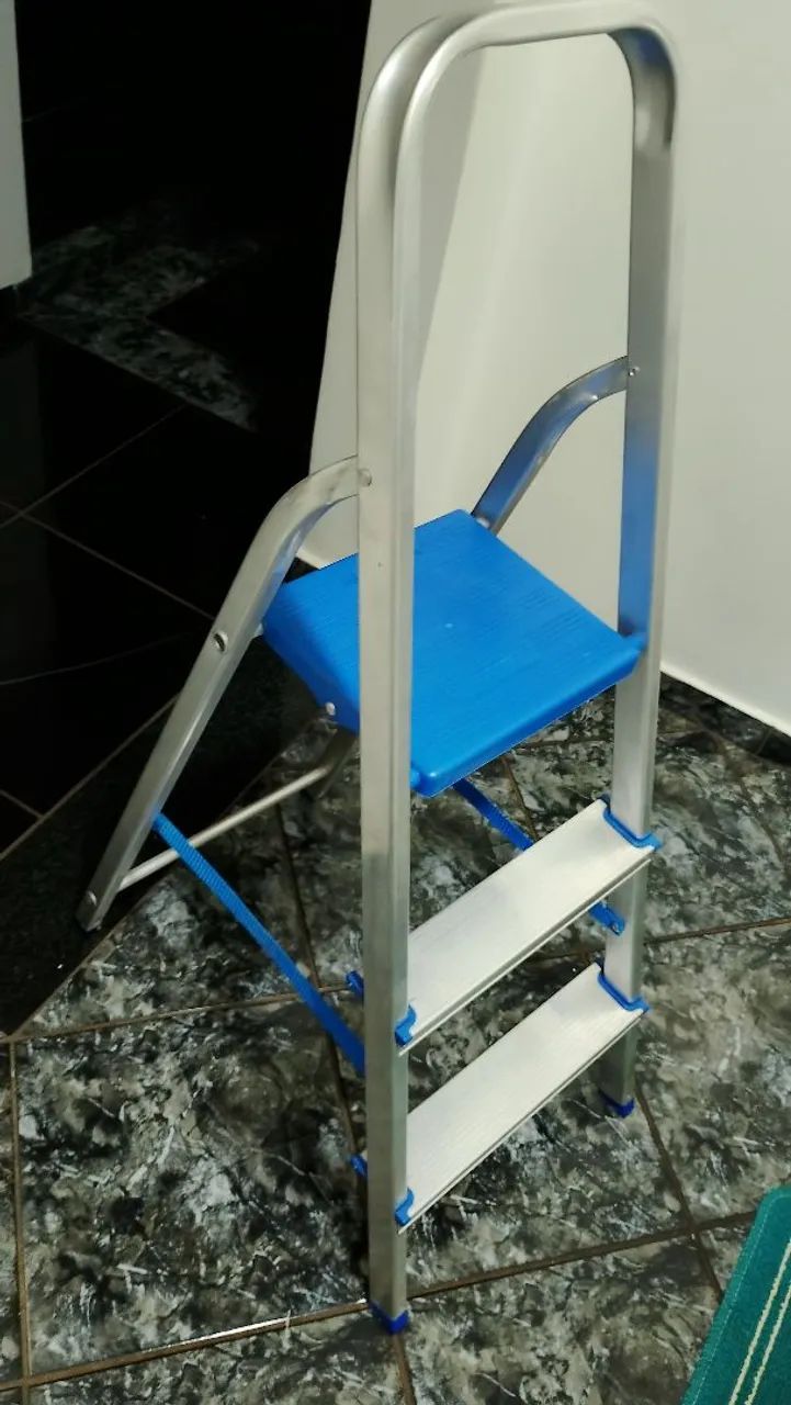 Escada alumínio 