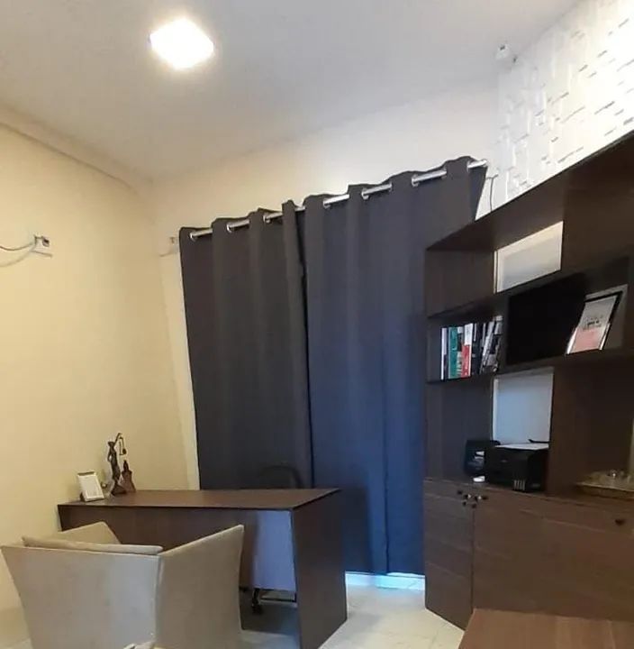 Vendo armário pra escritório em MDF na cor chocolate e preto - Foto 3