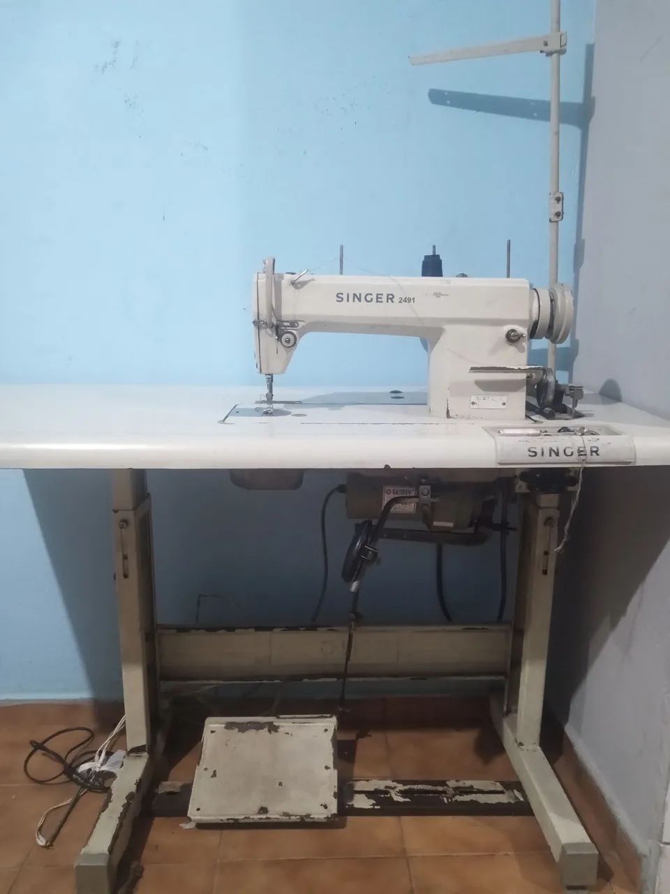 Máquina de costura reta industrial 