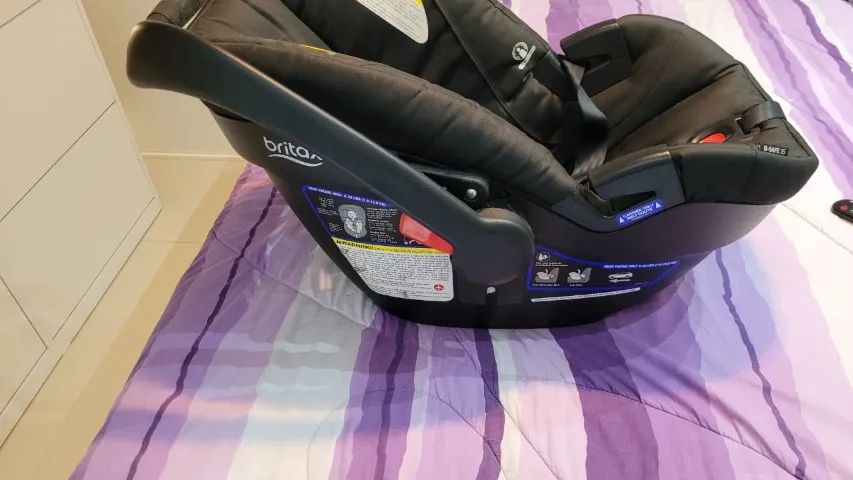 Bebe conforto Britax B Safe 35 com base para o carro (perfeito estado)  - Foto 2