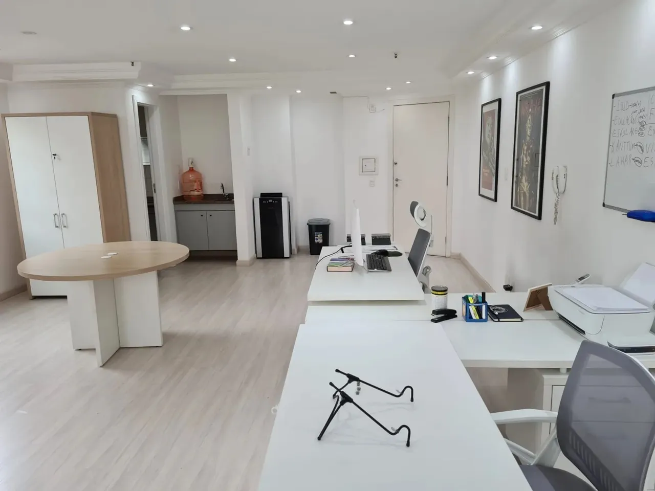 Sala Mobiliado com 40 m2 -1 Vaga na Garagem - Jardim Paulista - São Paulo - São Paulo