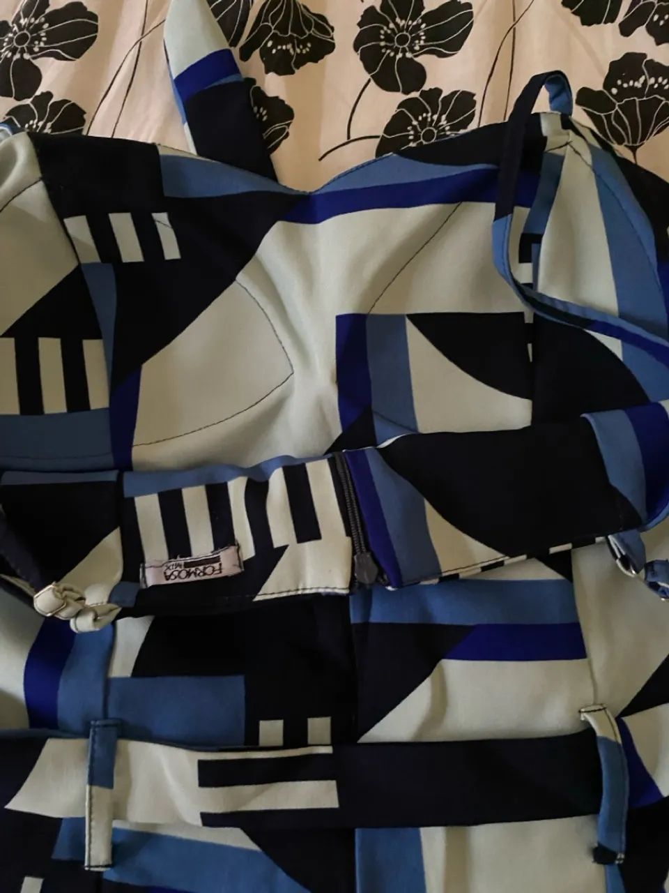 Macacão estampado azul e preto - Foto 2