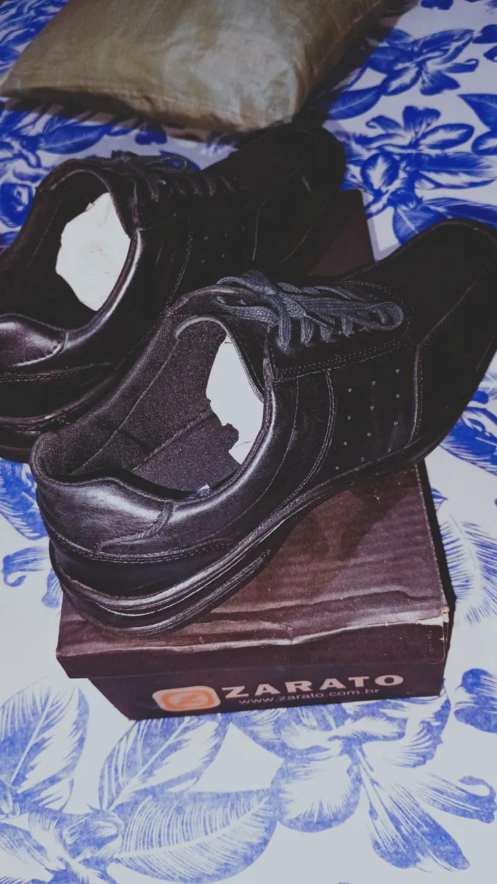 Sapato Social Preto na caixa