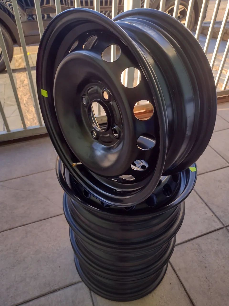 Jogo de Rodas de Ferro Aro 14 LINHA FORD 4X108 "NOVAS SEM USO"   - Foto 2