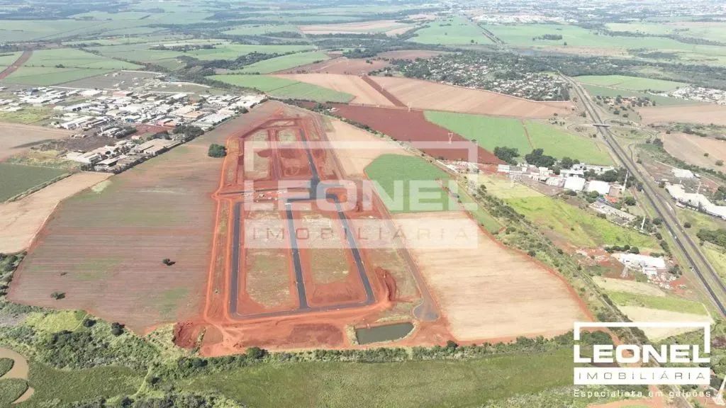 Área / Terreno Empresarial e Industrial à Venda - Foto 15