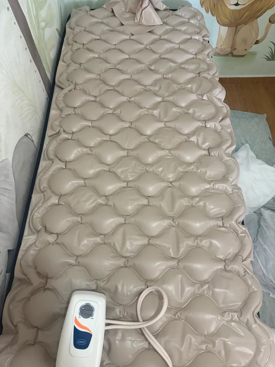 Colchão Inflável Hospitalar Antiescaras com Bomba - Foto 3