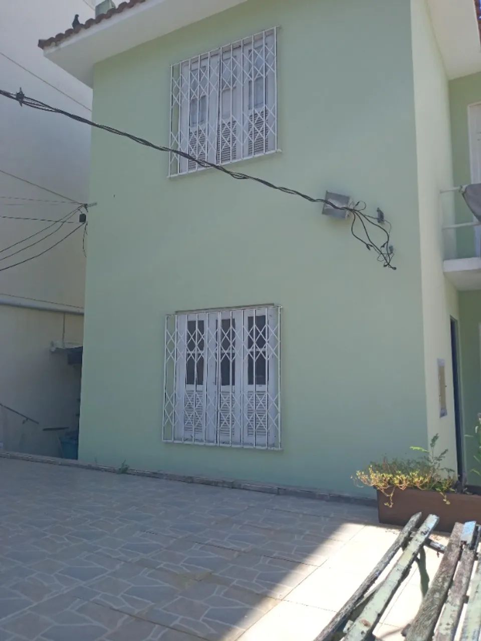 TIJUCA - Casa Duplex 420m², 3 Qtos, vaga coberta, varanda e quintal arborizado-450.000,00