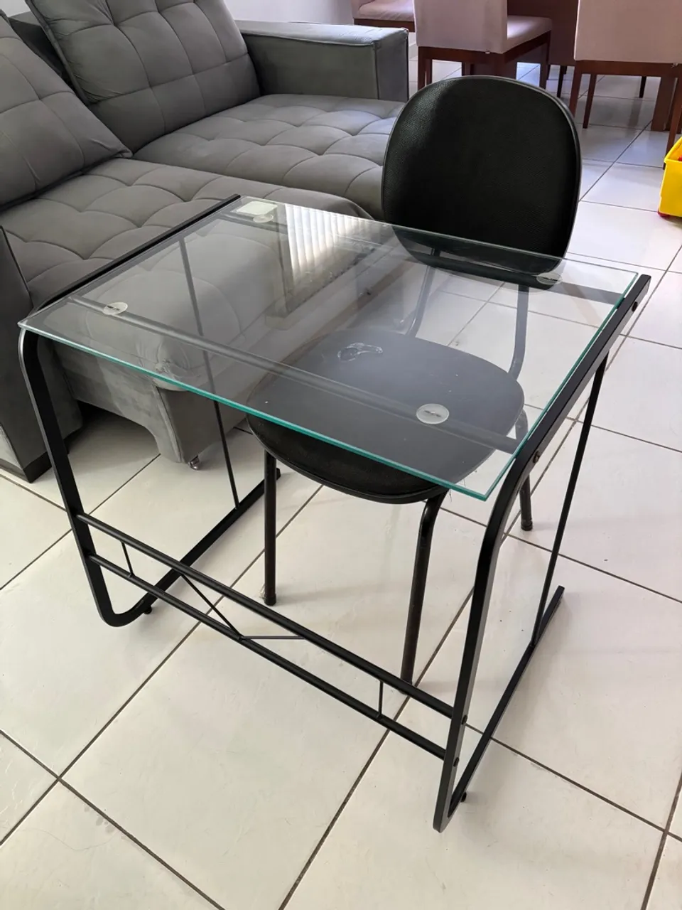 Mesa de Vidro com Cadeira
