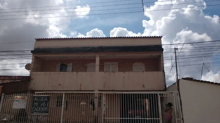 Vendo Lote com 3 Alugueis no final da Hélio Prates