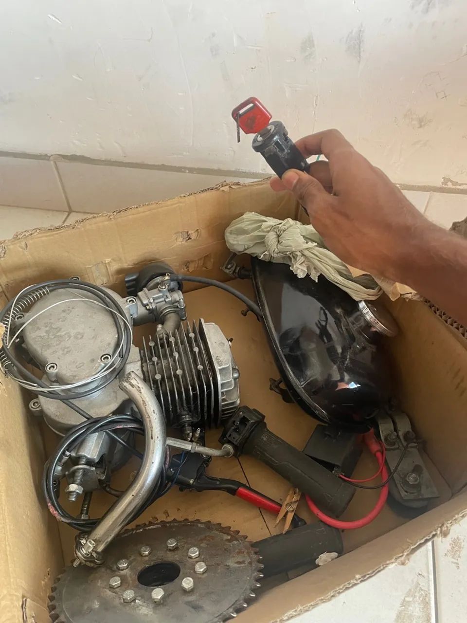 MOTOR 80 Cc TODO BOM SÓ BOTA E USAR  - Foto 2