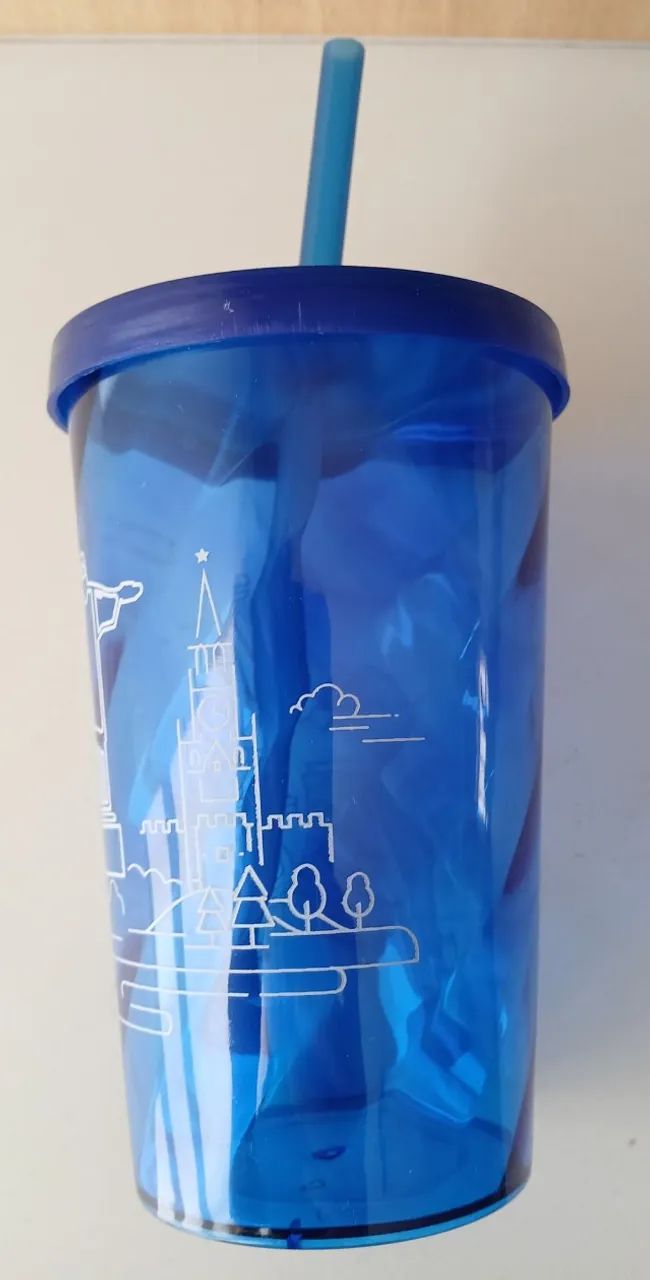 Copo plástico para água Refresco com tampa e canudo - Foto 2