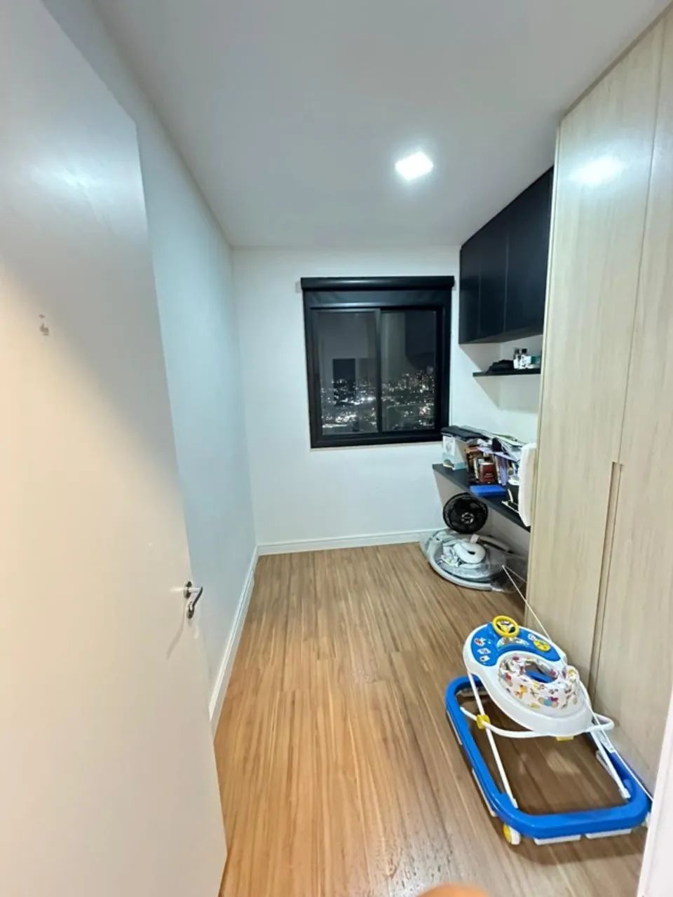 Apartamento linda vista mobiliado - Próximo a estação de trem - 1 vaga de garagem - Foto 4