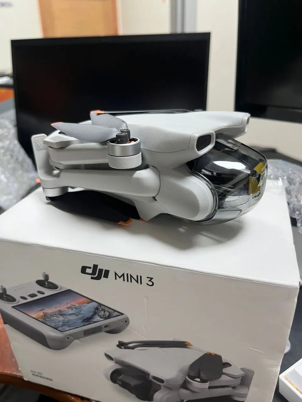 Drone DJI mini 3 (with screen) SEALED64292483359617120