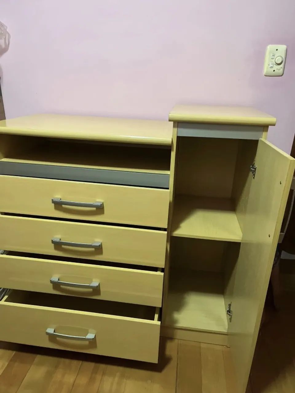 Cômoda marfim MDF