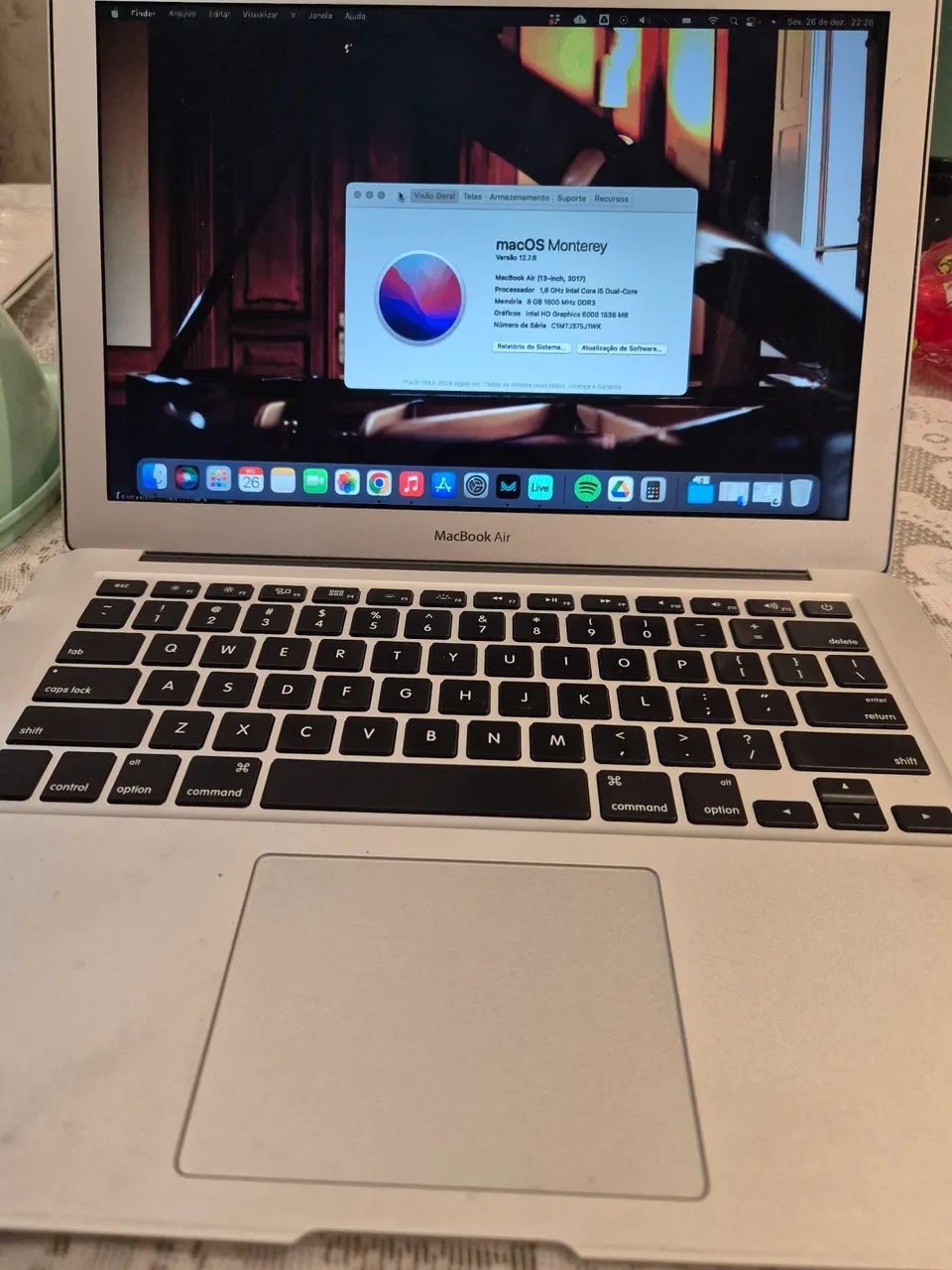 Macbook Air 2017 na caixa