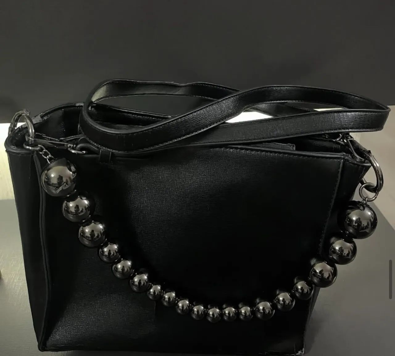 Bolsas preta e caramelo