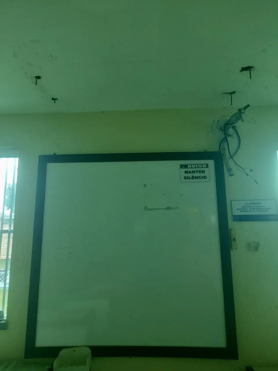 Quadro Branco em MDF com Moldura Madeira