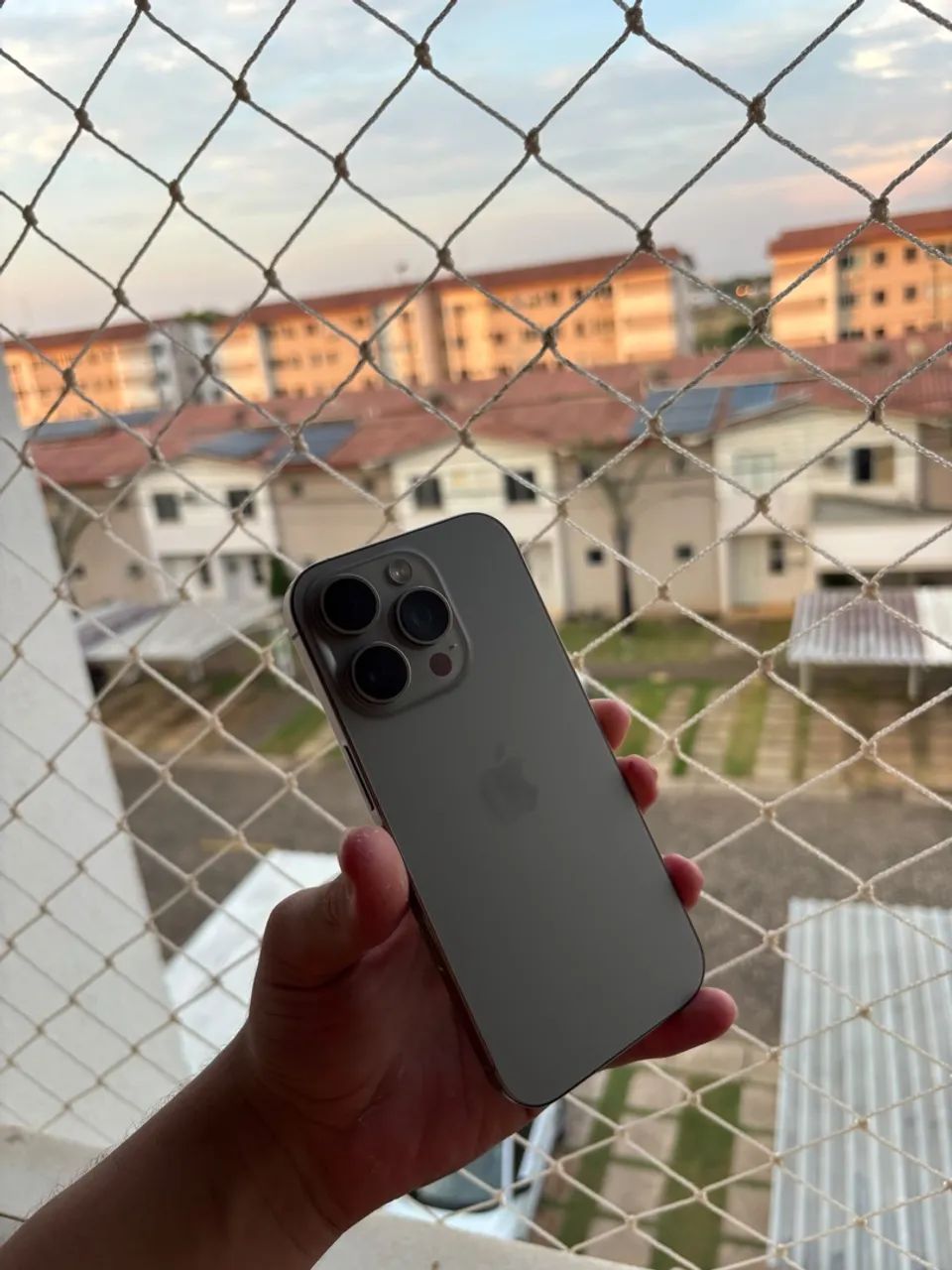 iPhone 16 pro 