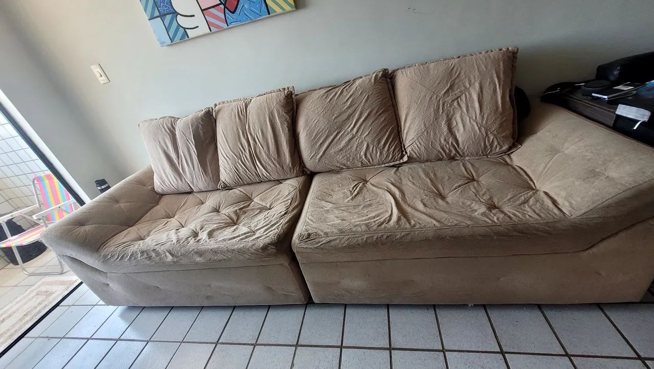 Sofá 4 lugares + puff - Foto 4