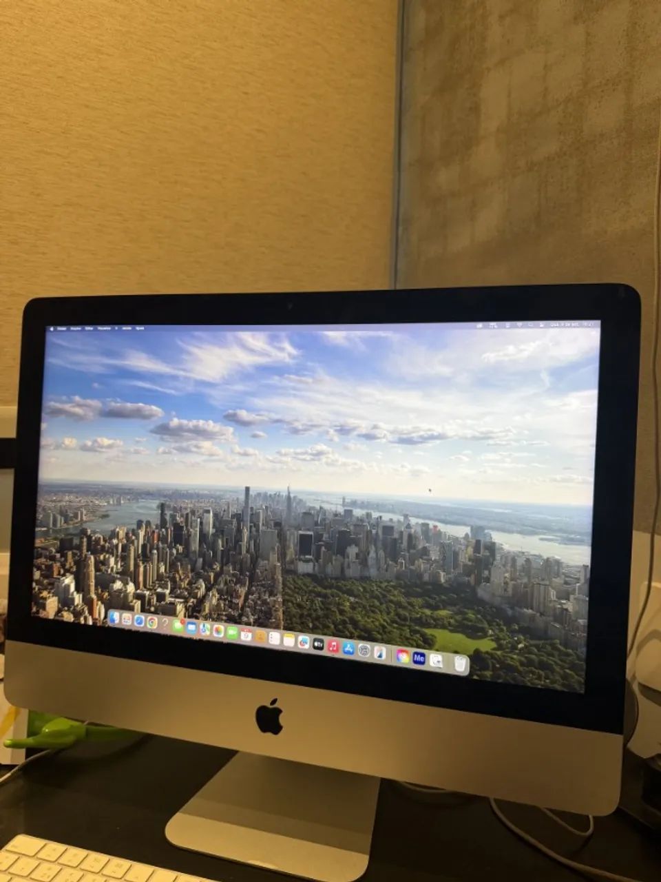 iMac Apple 21,5 Retina 4K 2019, i5 6 núcleos, 16GB de RAM e 1TB