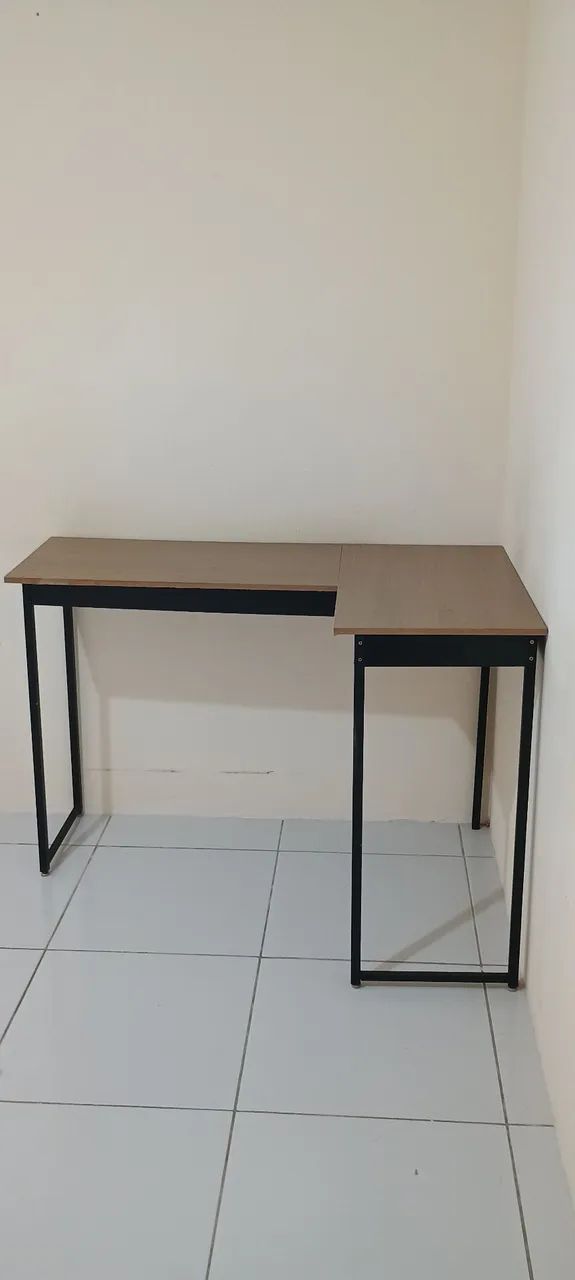 Escrivaninha em L