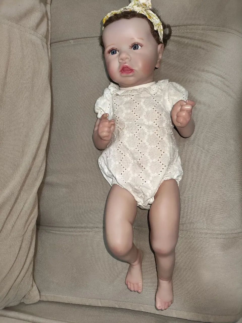 Bebê Reborn Menina - Usada e Bem Conservada - Foto 3