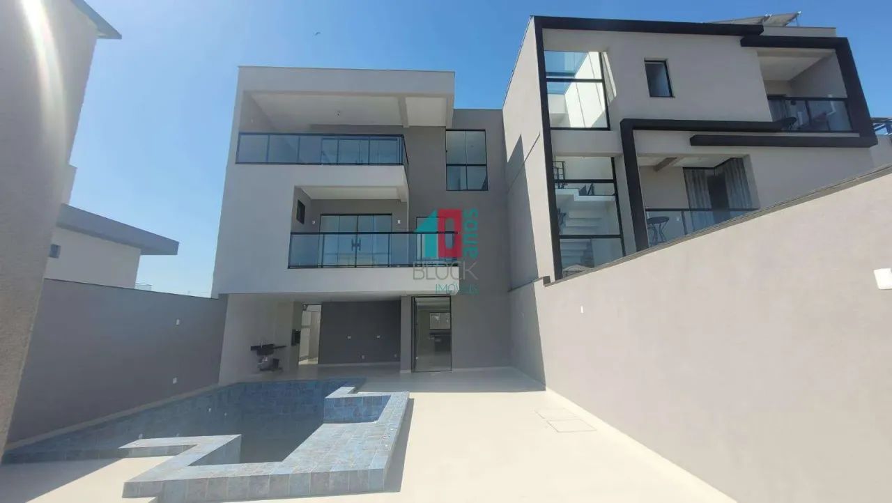 Recreio dos Bandeirantes | Casa de Condomínio 6 quartos, sendo 6 suites