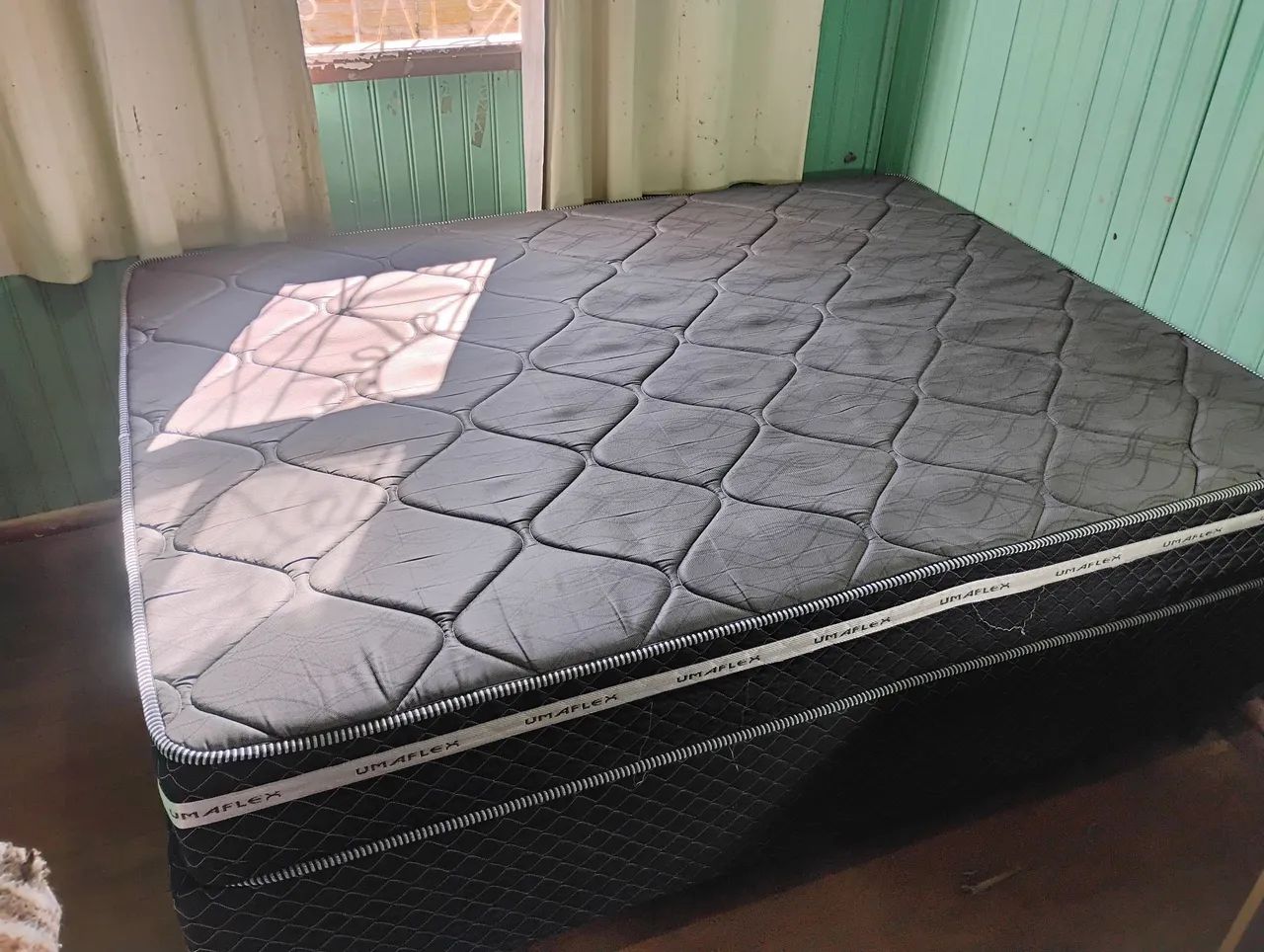 Cama box
