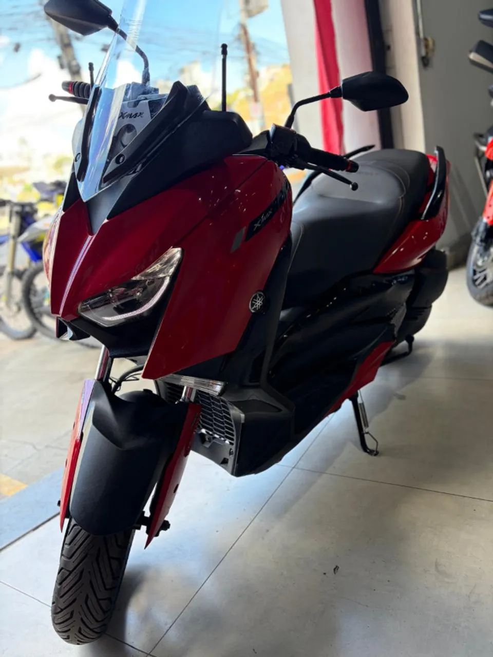 XMAX 250 2023 - Foto 2