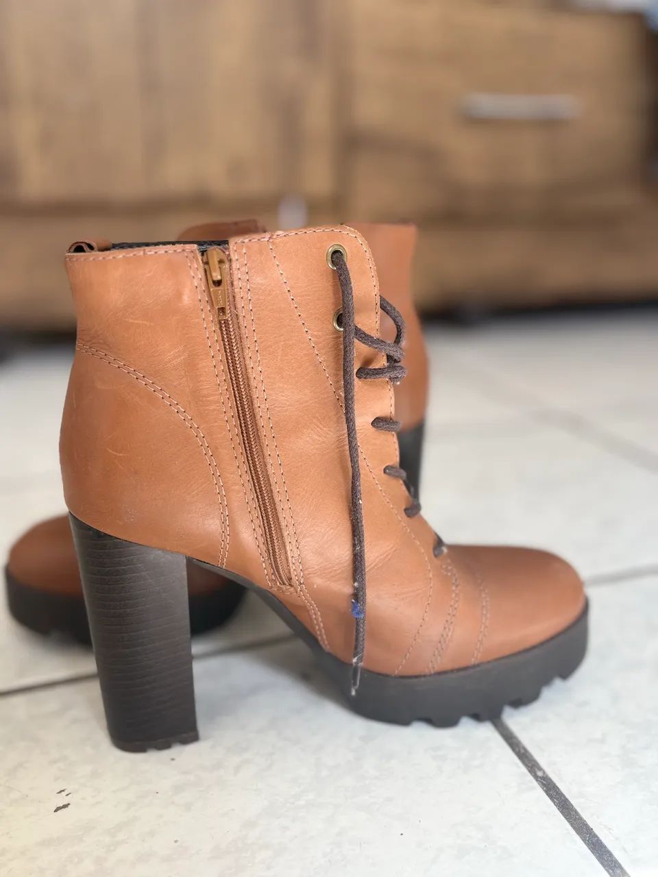 Bota 38