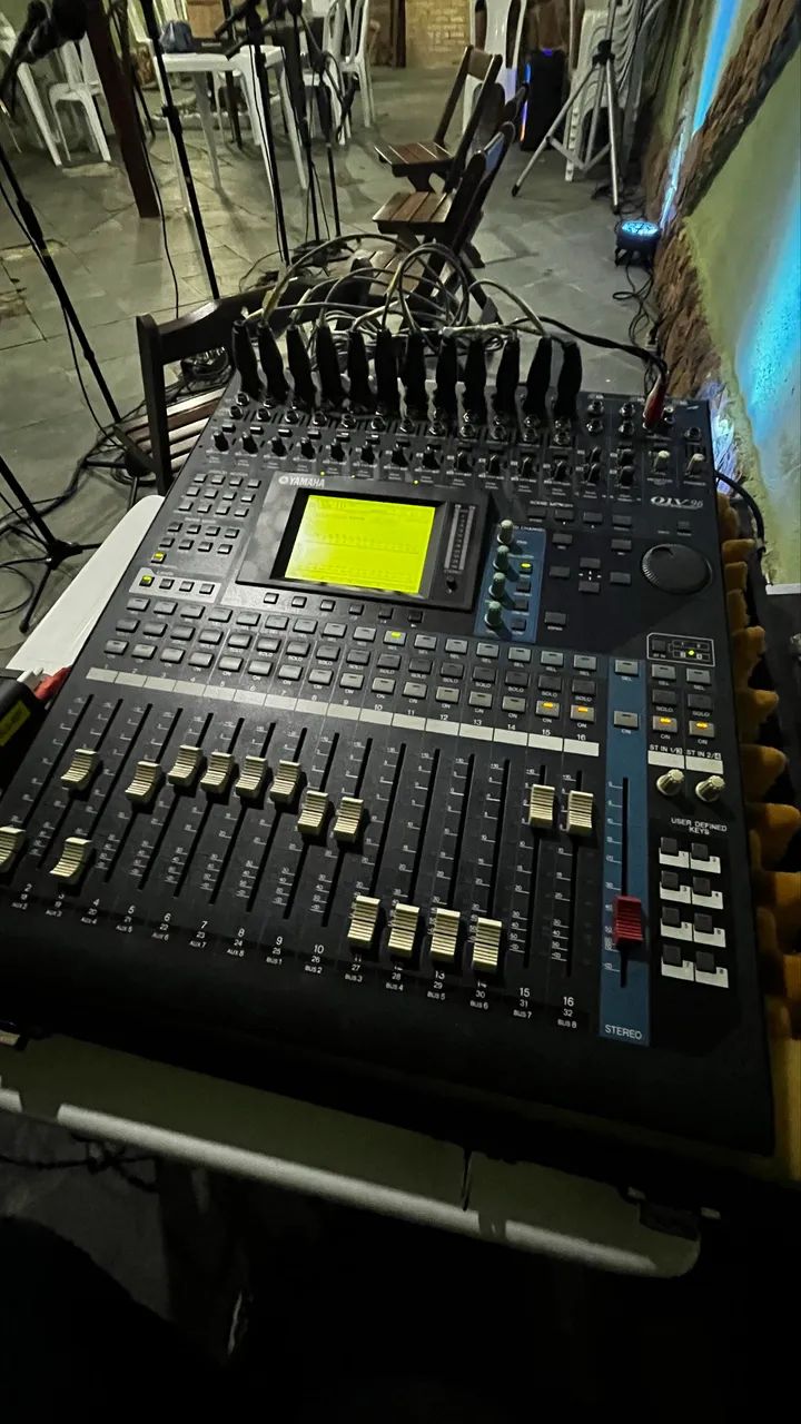 Mesa Yamaha 01v96 - Foto 2