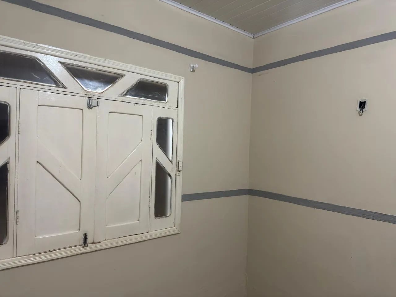 Casa para alugar com 2 quartos e garagem - R$ 900 - Foto 2