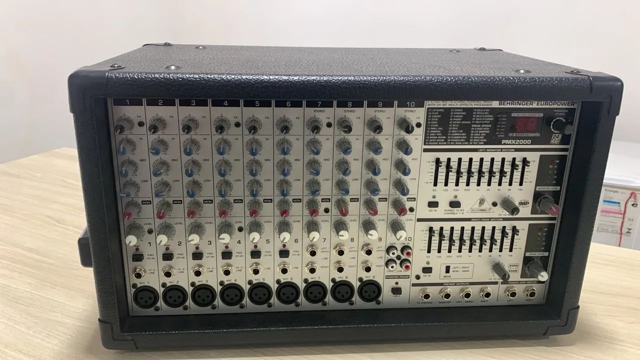 Cabeçote Behringer EuroPower PMX2000 - Foto 3
