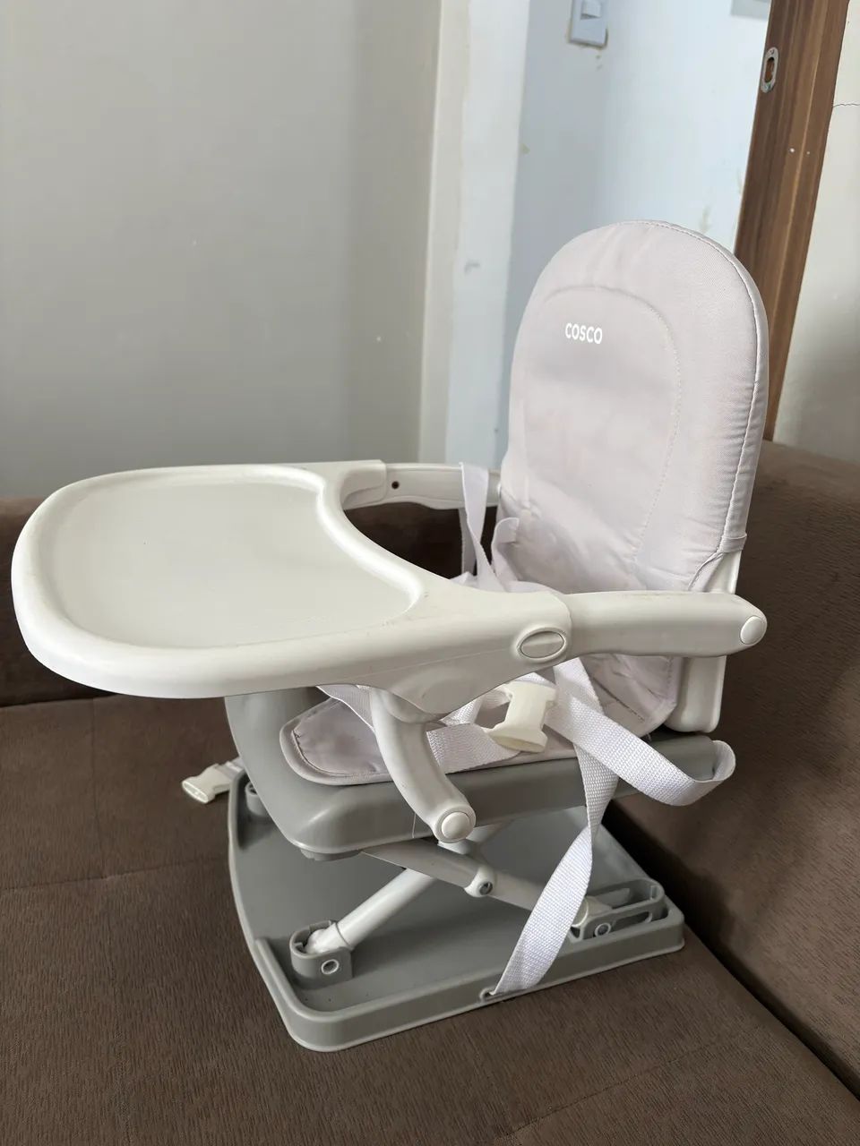 Cadeirinha portátil alimentação  - Foto 3
