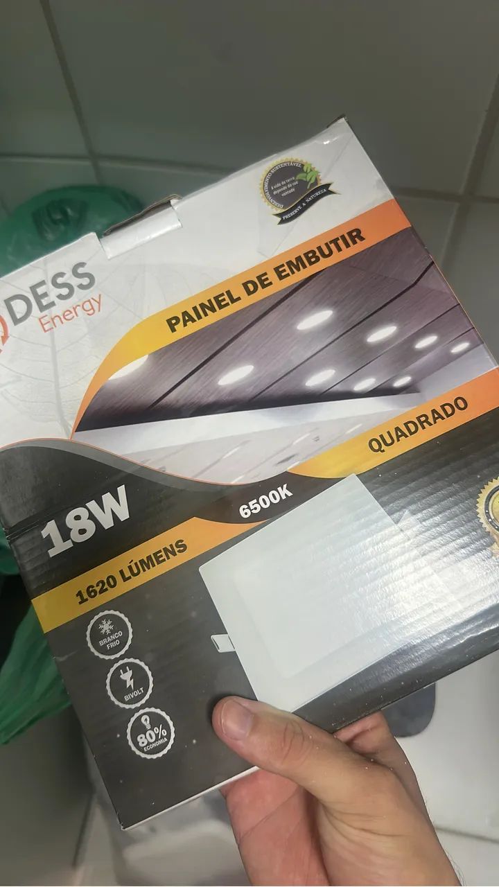 Painel de embutir