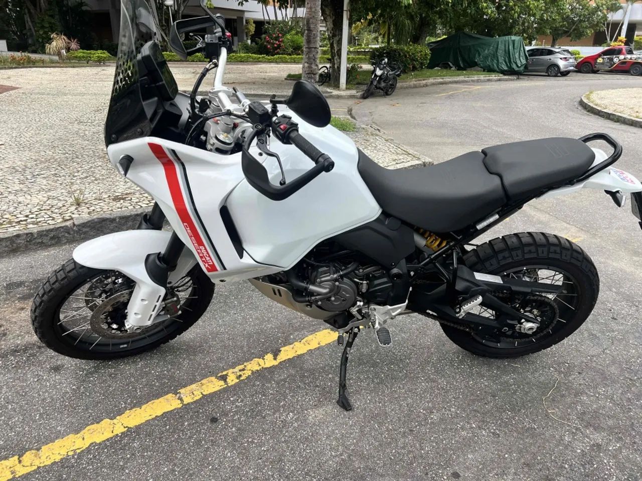 Ducati Desert x 2024