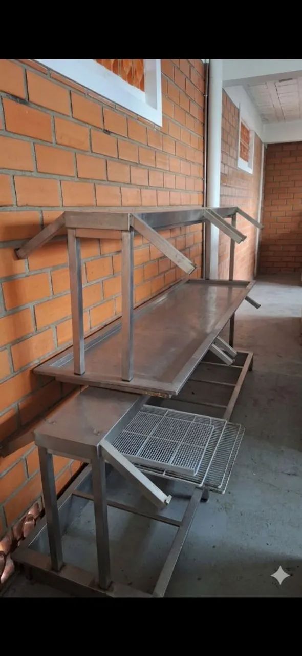 Buffet gelado e quente. 