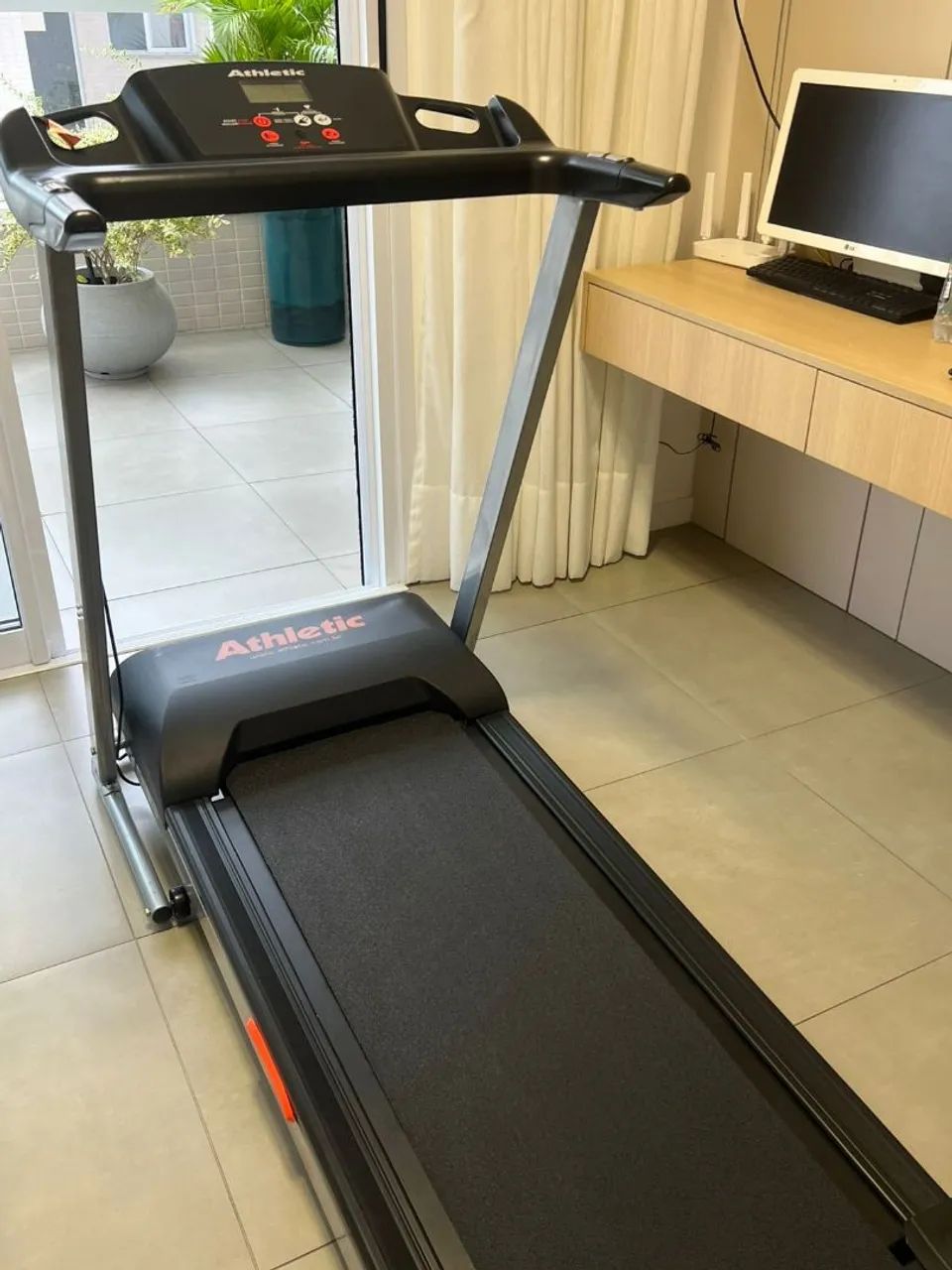 Esteira Athletic CLE 45 - Foto 2